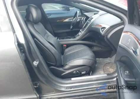 2017 Lincoln Mkz Hybrid Reserve z USA, uszkodzony, nr VIN 3LN6L5MU4HR641333